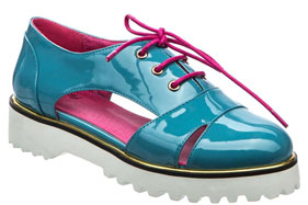 В среднем, мода на обувь меняется с периодичностью 12-15 лет